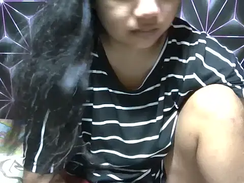 Snapshot of Flowerbebe chatting on 03.22.26 Flowerbebe online show from 03.22.26