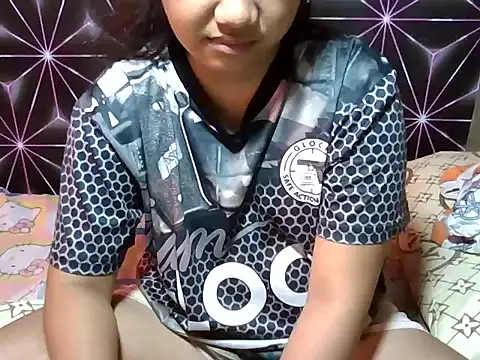 Snapshot of Flowerbebe chatting on 03.27.26 Flowerbebe online show from 03.27.26