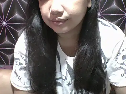 Snapshot of Flowerbebe chatting on 04.06.26 Flowerbebe online show from 04.06.26