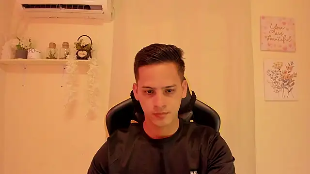 sexy andres01 online show from 04.11.26