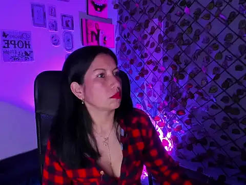 Megan Collinss1 online show from 02.25.26