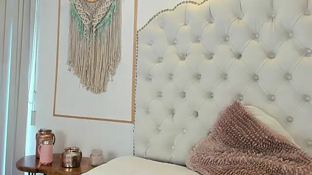 Sara funy online show from 03.18.26