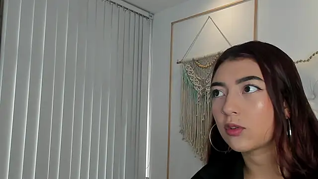 Sara funy online show from 05.28.26