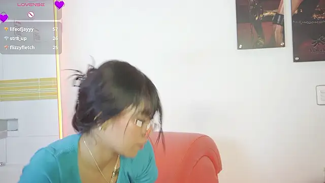 Snapshot of Petitte_Mussa chatting on 03.08.26 Petitte Mussa online show from 03.08.26