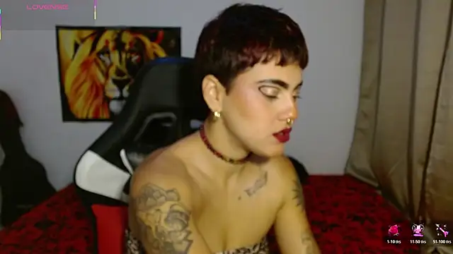 Snapshot of Divinejewel69 chatting on 03.07.26 Divinejewel69 online show from 03.07.26