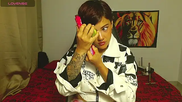 Snapshot of Divinejewel69 chatting on 03.29.26 Divinejewel69 online show from 03.29.26