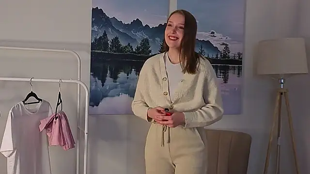 Snapshot of AraSuits chatting on 02.26.26 AraSuits online show from 02.26.26