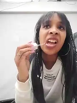 ShayMilleer online show from 04.16.26