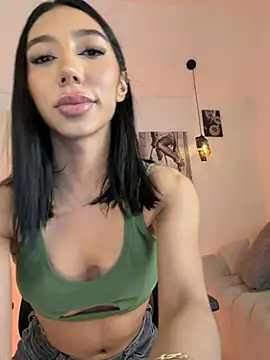 IsabellaLux  online show from 07.23.26