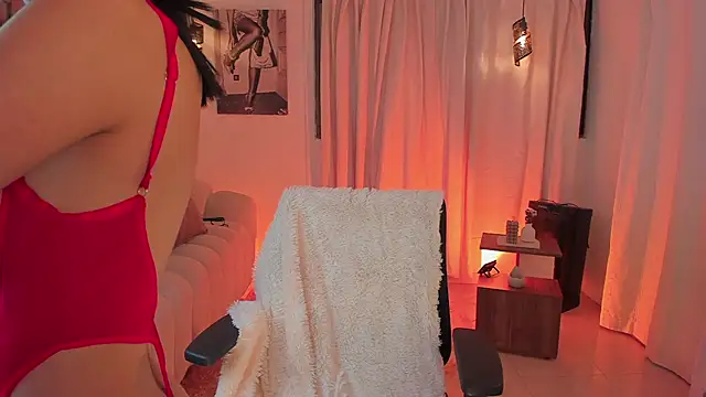 IsabellaLux  online show from 07.24.26