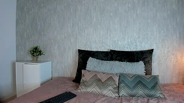 Lore evans online show from 03.24.26