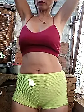 yuliitza4 online show from 06.10.26