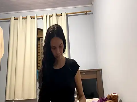 Snapshot of IvyDesirer chatting on 02.27.26 IvyDesirer online show from 02.27.26