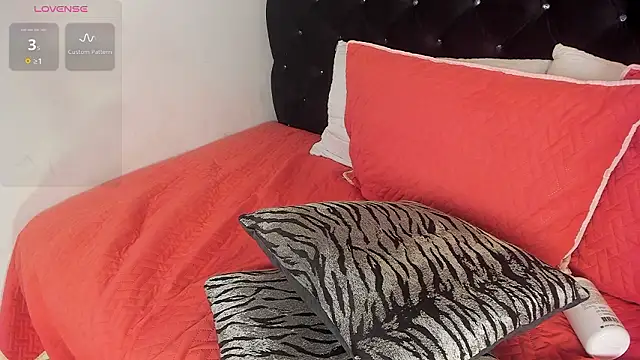 Snapshot of Chloe_rose_1 chatting on 02.25.26 Chloe rose 1 online show from 02.25.26