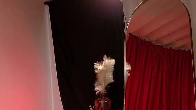 Mia Benett  online show from 05.13.26