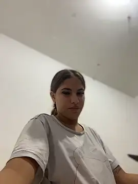 MiluRossee online show from 03.05.26