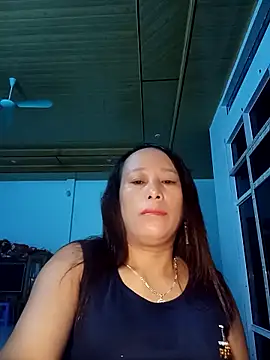 Snapshot of JenyLy68 chatting on 03.04.26 JenyLy68 online show from 03.04.26