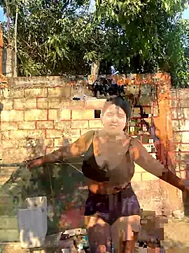 emi li82 online show from 04.07.26