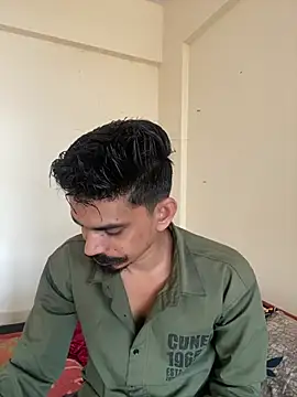 LOVELUST02 online show from 04.13.26