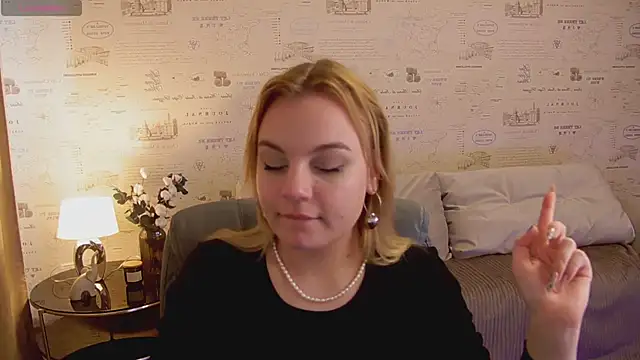 Glow Margo online show from 05.06.26