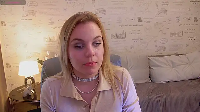 Glow Margo online show from 05.11.26