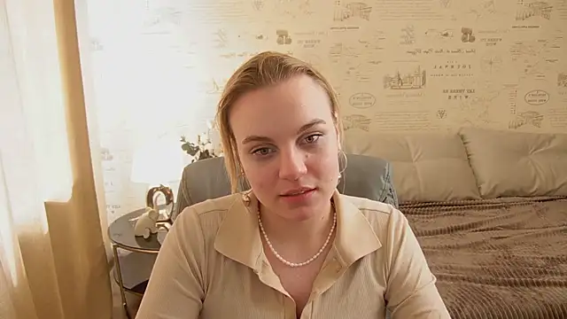 Glow Margo online show from 05.17.26