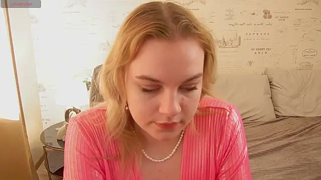 Glow Margo online show from 06.05.26