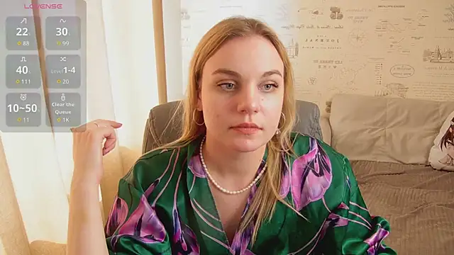 Glow Margo online show from 07.07.26