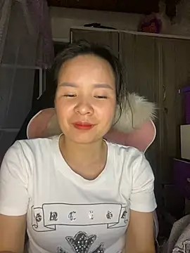 Ivy Trix2 online show from 04.02.26