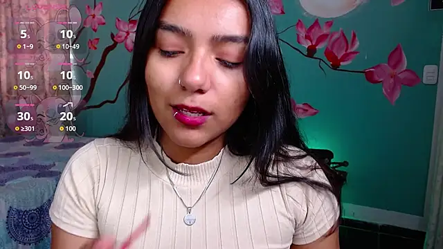 NoelleVireaux online show from 04.13.26