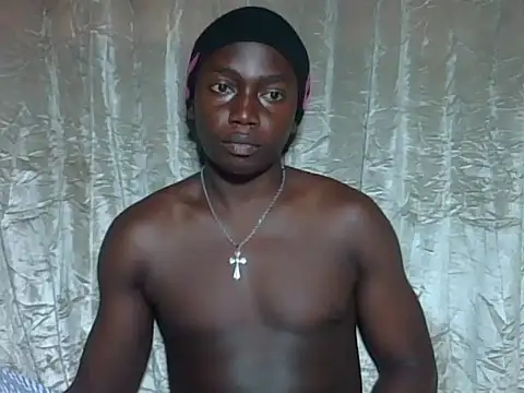 Snapshot of darkerberryguy chatting on 04.06.26 darkerberryguy online show from 04.06.26