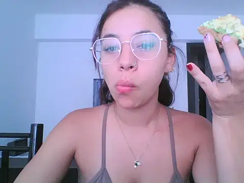 Snapshot of Nanuchis chatting on 02.27.26 Nanuchis online show from 02.27.26