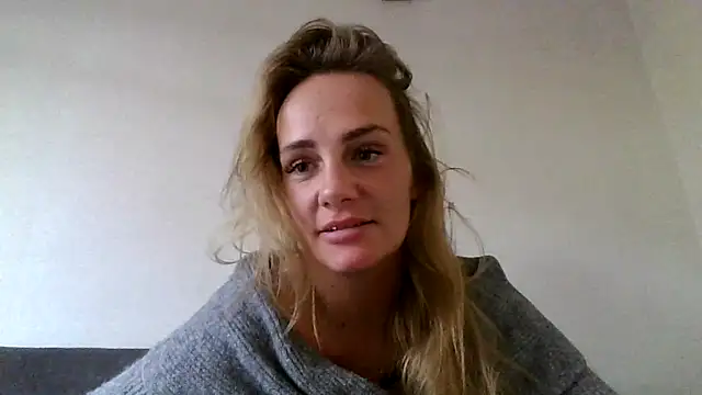 Lisanne30 online show from 02.25.26