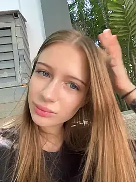 ViviennMur online show from 03.03.26