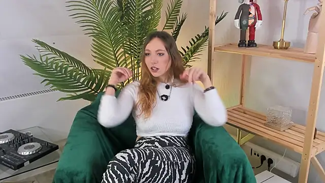 Snapshot of JacqulynVensel chatting on 03.01.26 JacqulynVensel online show from 03.01.26