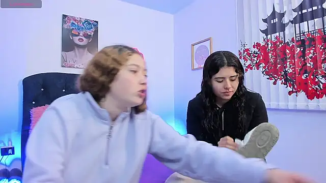 valeria and zoe online show from 03.30.26