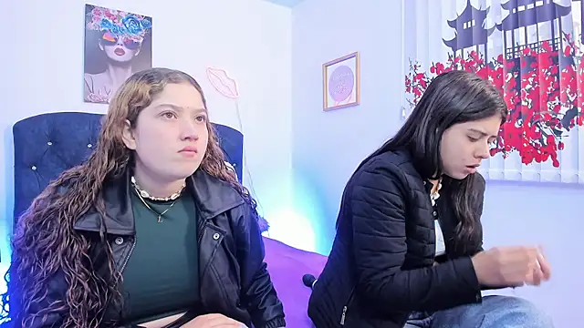 valeria and zoe online show from 04.08.26