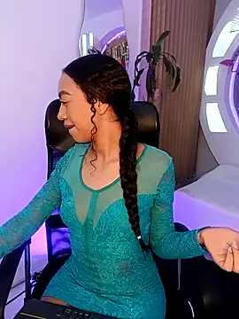 Snapshot of ritzabeth_daniel chatting on 04.21.26 ritzabeth daniel online show from 04.21.26