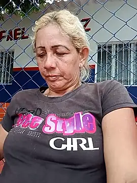 Lamonita05 online show from 04.16.26