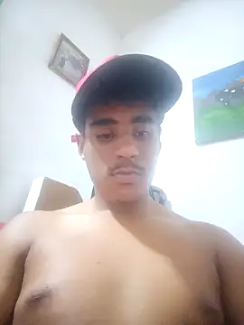 Snapshot of luis230436 chatting on 03.25.26 luis230436 online show from 03.25.26