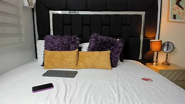 Tiana moon online show from 04.08.26