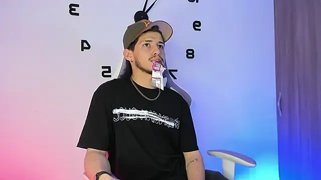 Snapshot of Nathan--Ferrara chatting on 04.08.26 Nathan--Ferrara online show from 04.08.26