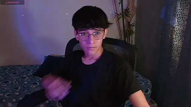 Snapshot of noah_millerx chatting on 02.28.26 noah millerx online show from 02.28.26