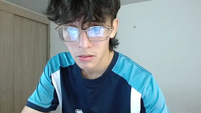 Snapshot of noah_millerx chatting on 06.16.26 noah millerx online show from 06.16.26