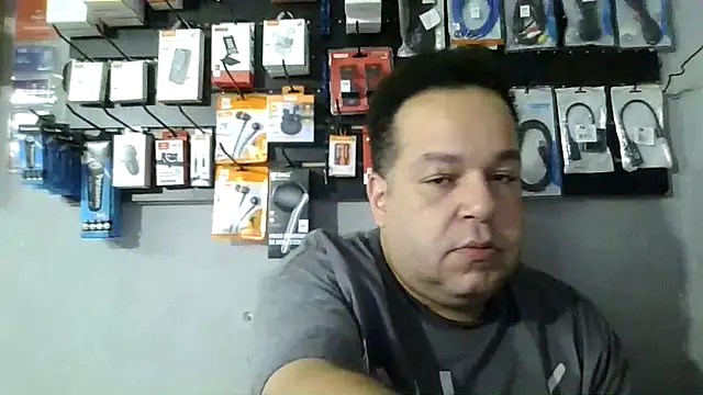 Snapshot of UrsoBissexualPauGrosso chatting on 04.28.26 UrsoBissexualPauGrosso online show from 04.28.26