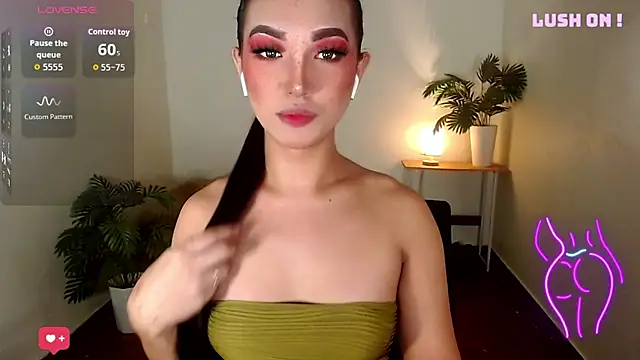SofiaaLoove699 online show from 07.24.26