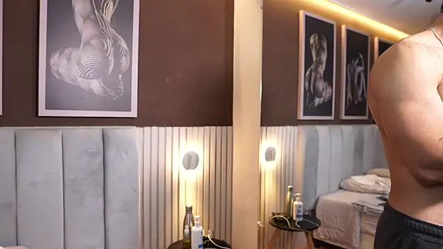 TianBrooks online show from 04.08.26