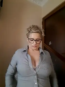 LunaBlaise online show from 03.28.26