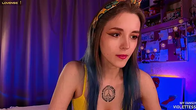 violettess online show from 04.10.26