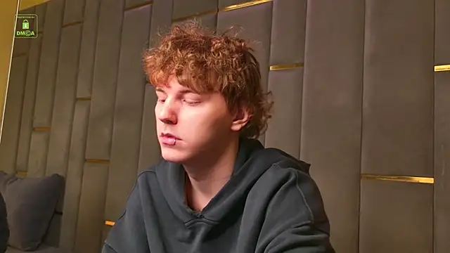 Mickey Hawk online show from 04.07.26